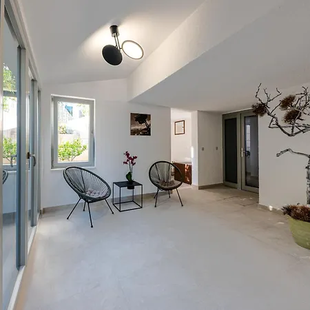 Seafront Marija Apartamento