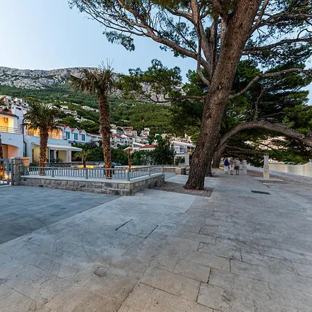 Seafront Marija * Брела