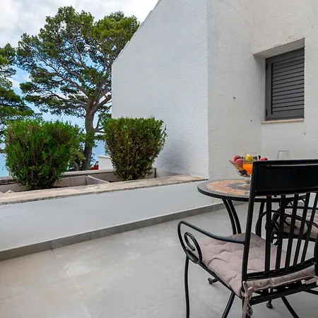 Seafront Marija Apartment Brela