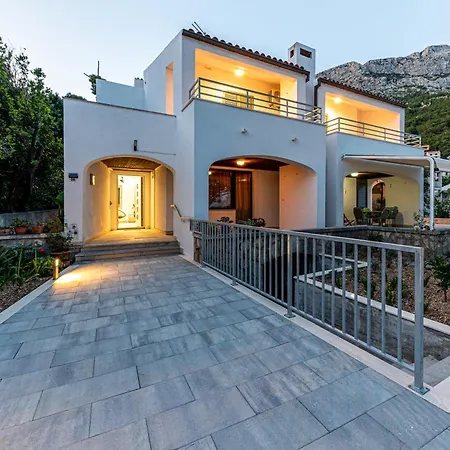 Апартаменты Seafront Marija *