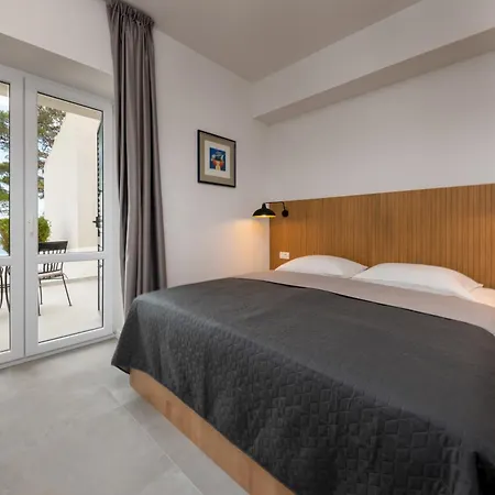 Apartment Seafront Marija Brela
