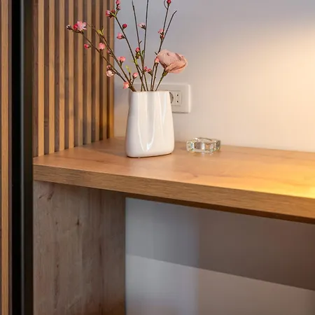 Seafront Marija Apartamento *