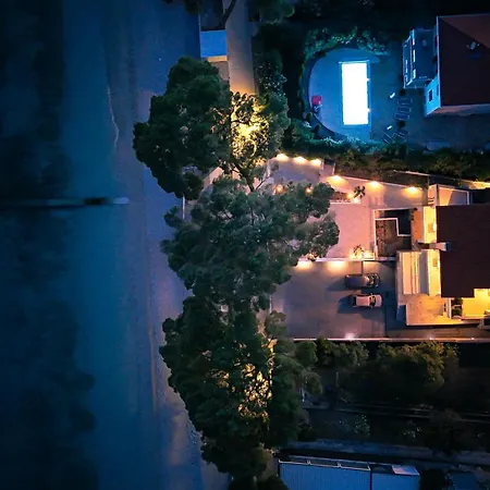Apartment Seafront Marija Brela