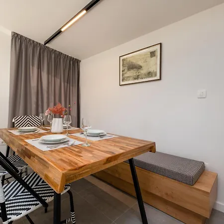 Seafront Marija Апартаменты *