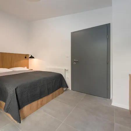 Seafront Marija Брела