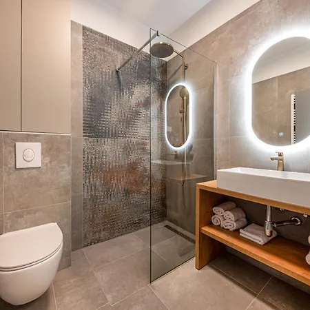 Seafront Marija Apartamento *